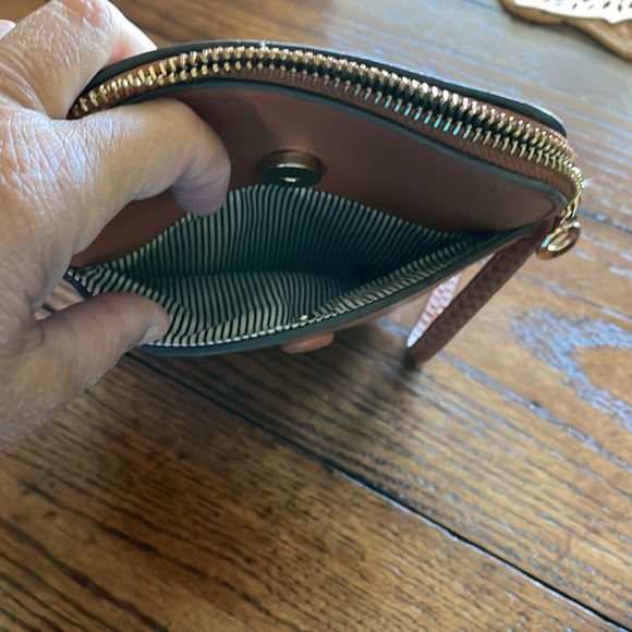 Light Brown Shoulder Purse - Great Condition - Picture 3 of 4